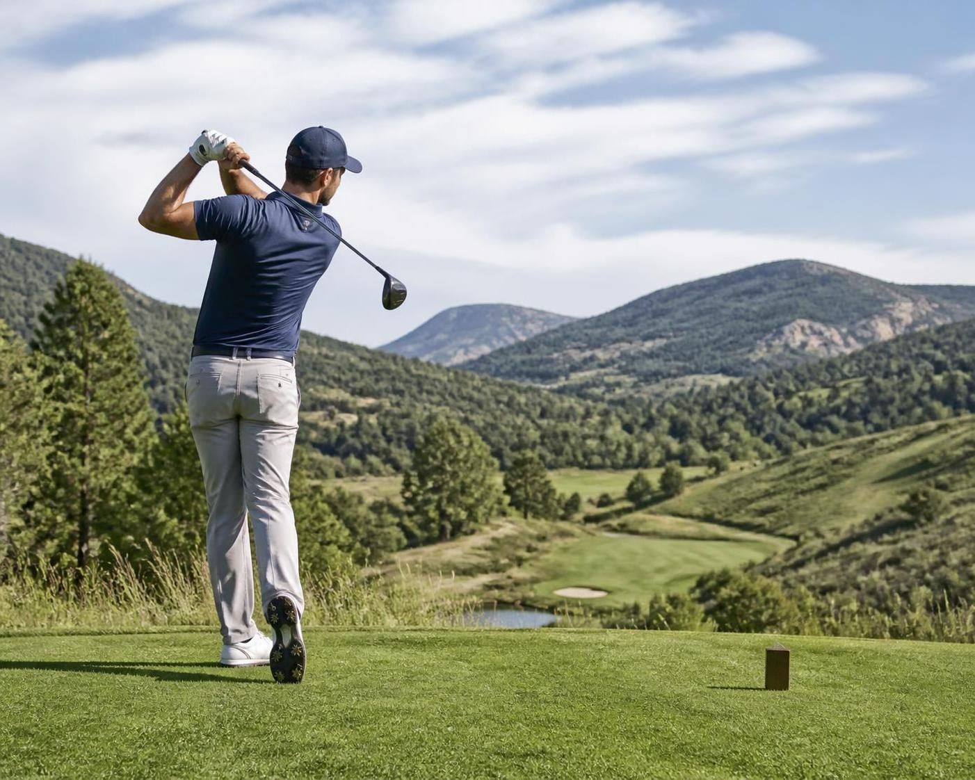 découvrez tout ce qu’il faut savoir sur le golf hybride pour choisir le club idéal qui améliorera votre jeu et vous offrira performance et polyvalence sur le parcours.